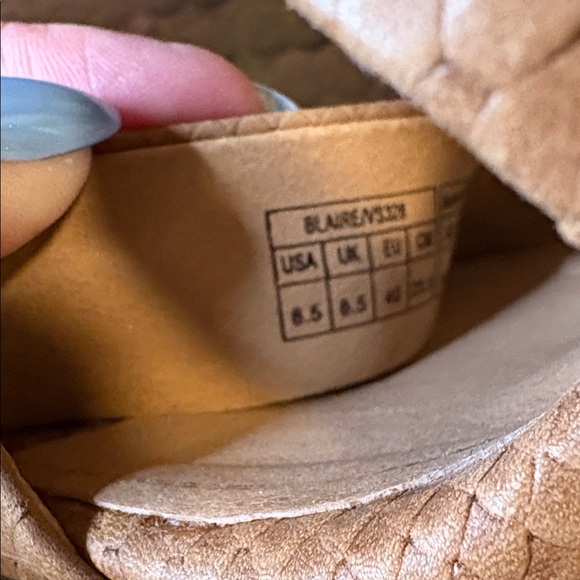 Vionic Tan Leather Strappy Stacked Block Heel Blaire Sandals Heels Size 8.5 - Picture 8 of 11